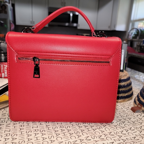 NWT BADGLEY MISCHKA CROSSBODY WITH HANDLE - Picture 2 of 9